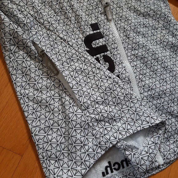 Asymmetrical Bench jacket - Picture 4 of 9